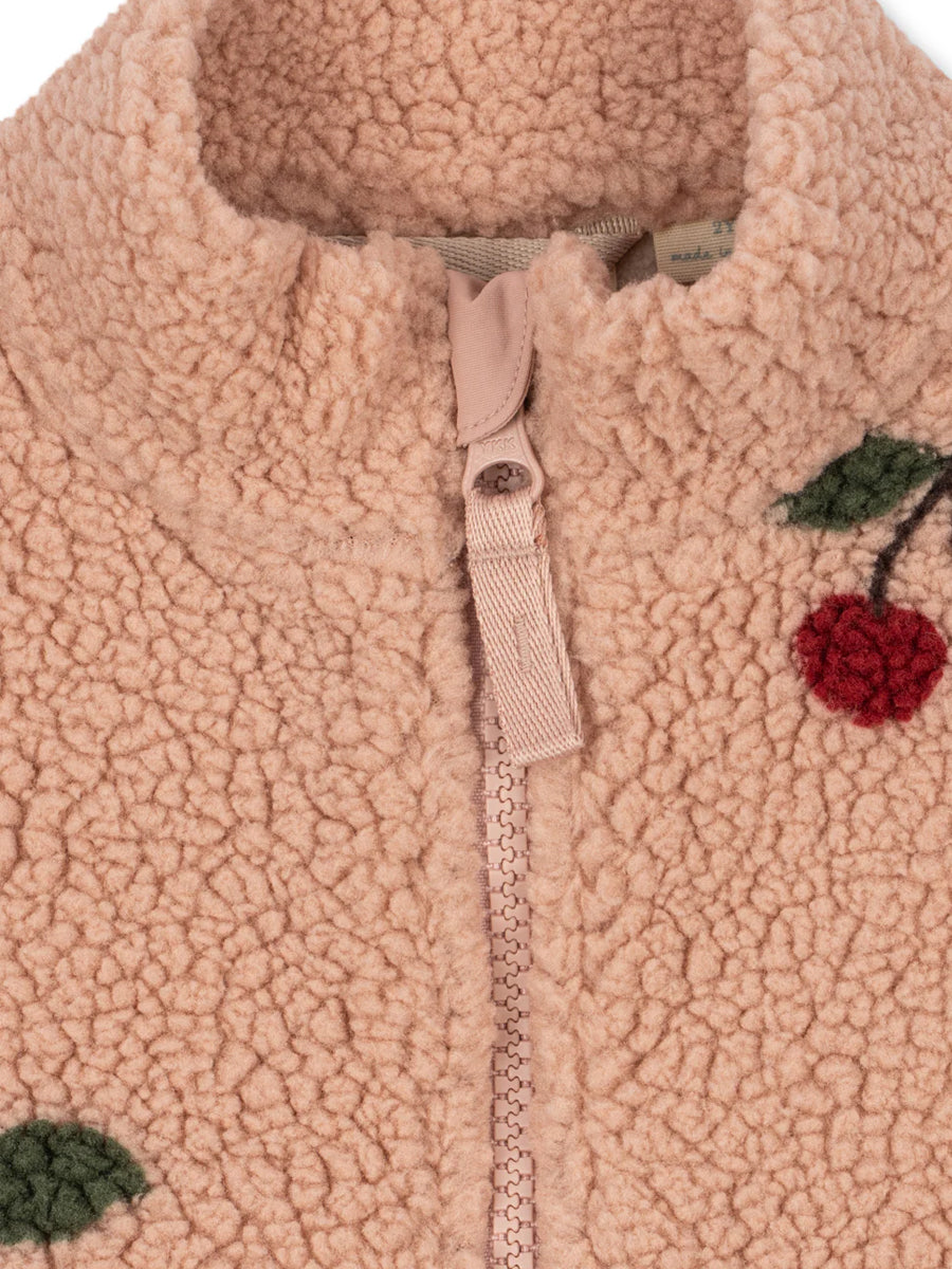 Teddy fleece jakke fra Konges Sløjd - Grande cerise blush closeup.