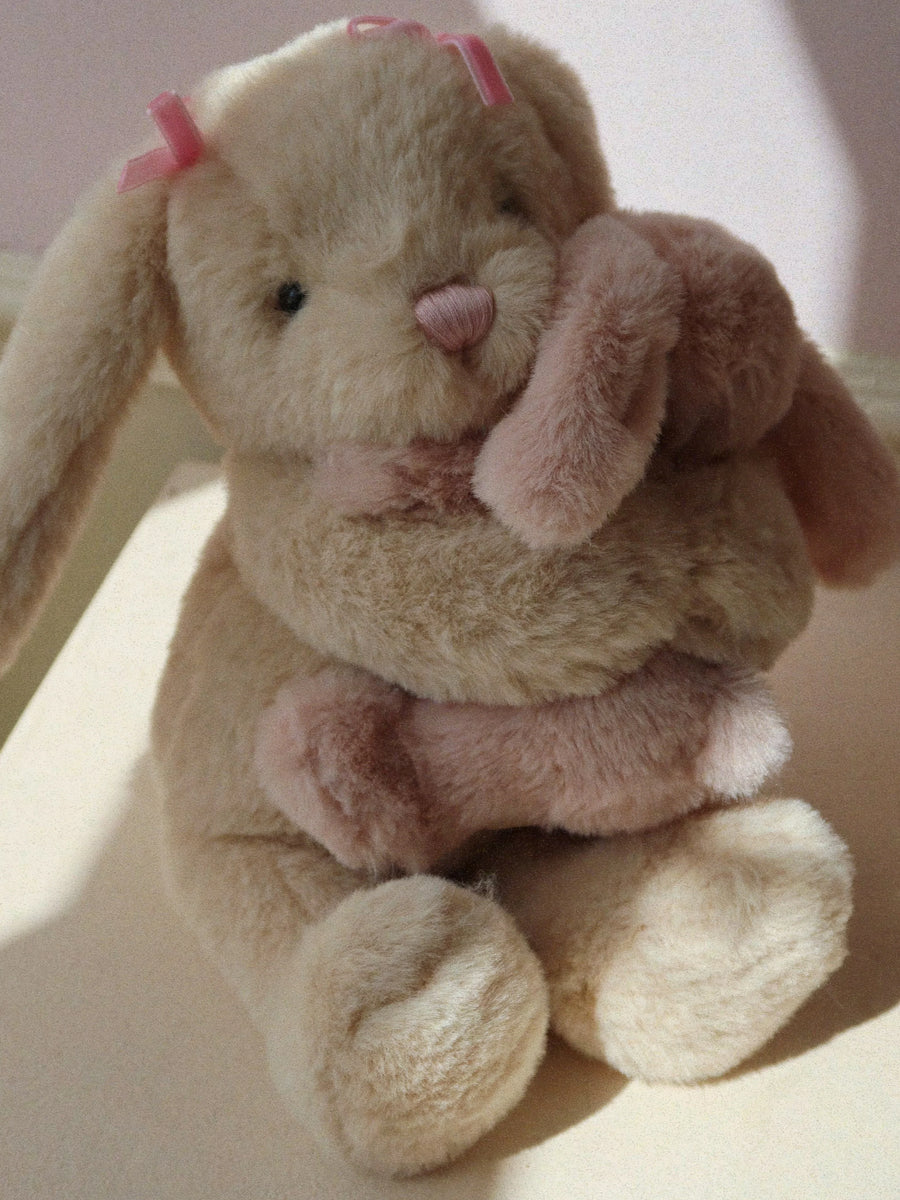 Kanin krammebamse fra Konges Sløjd - Bunny Hugs,