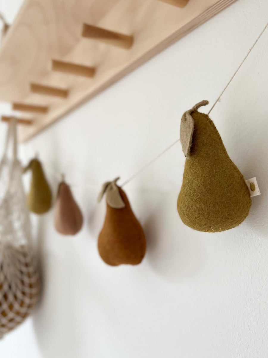 Barnevognskæde fra Filtkuglen, Pærer