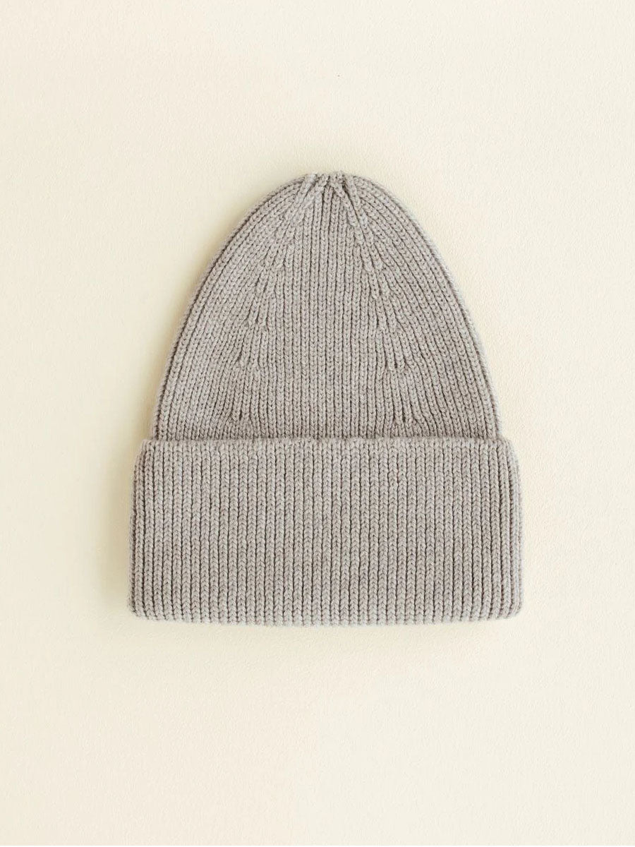 Beanie til voksne fra Hvid Knitware - Pebble