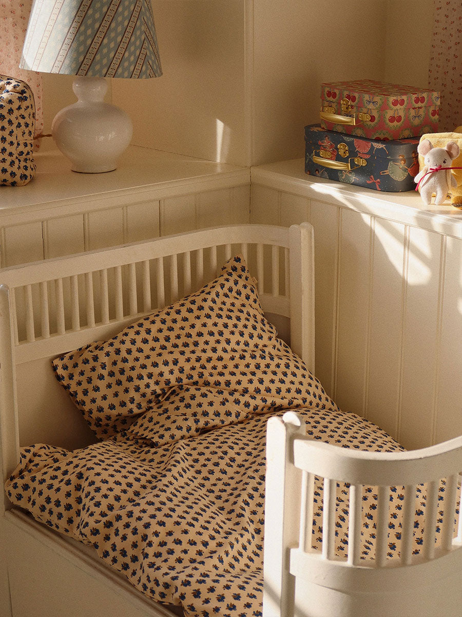 Piccoloblu Baby sengetøj fra Konges Sløjd