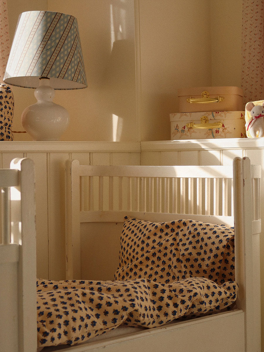 Piccoloblu Baby sengetøj fra Konges Sløjd