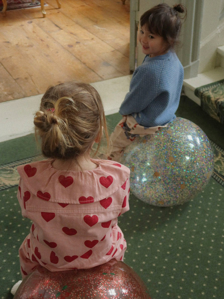 Kæmpe hoppebold med håndtag fra Konges Sløjd - Lemon