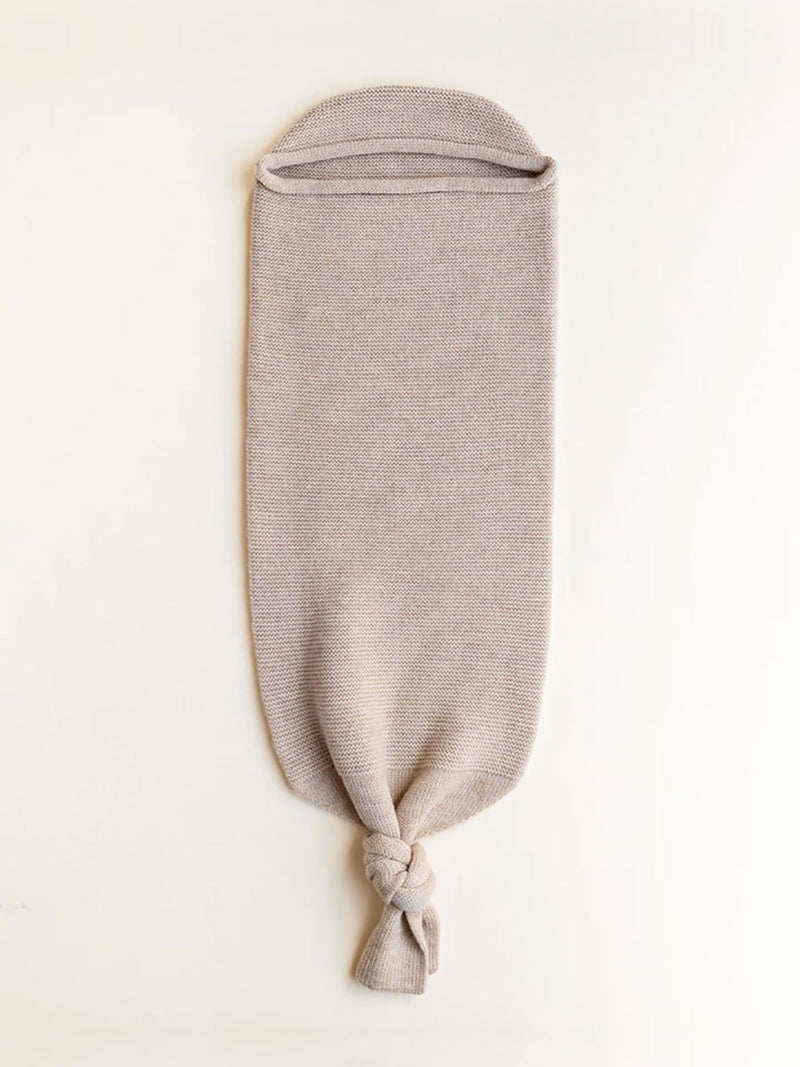 Sovepose / Cocoon i merino uld fra Hvid Knitware - Sand