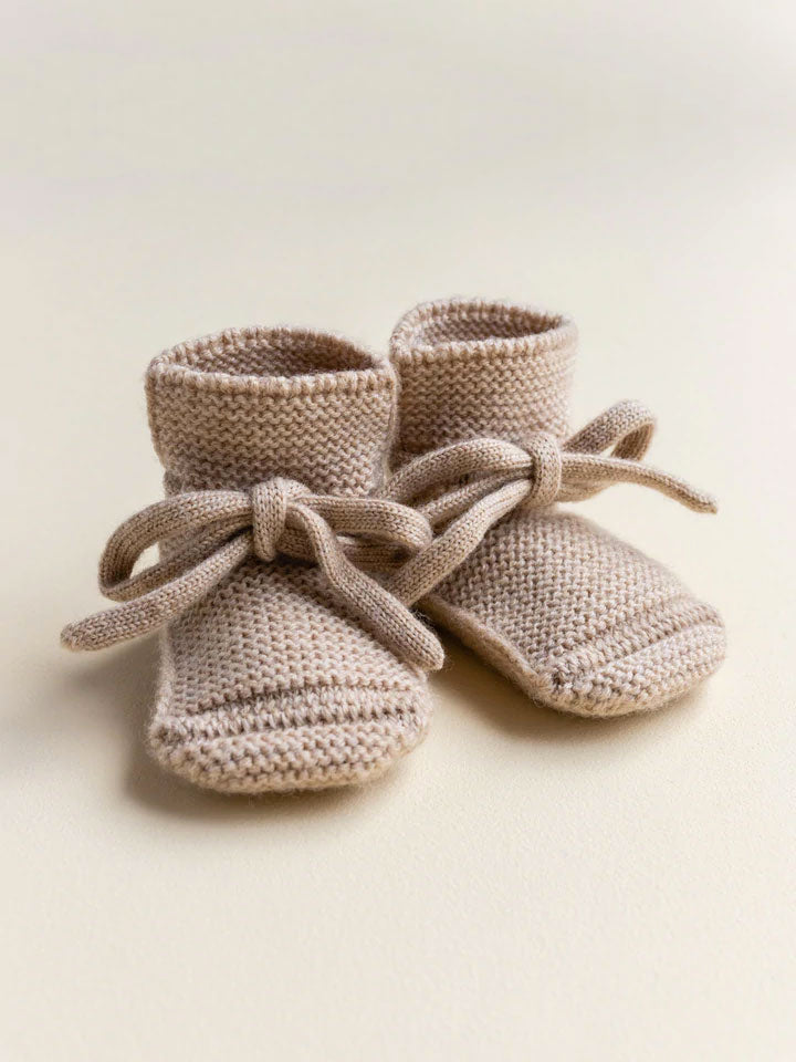 Futter i merinould fra Hvid Knitware - Sand