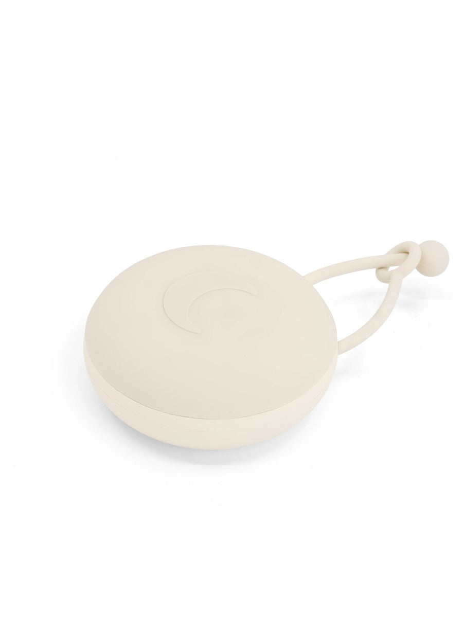 Natlampe med varmt lys fra Moonboon - Cream White.