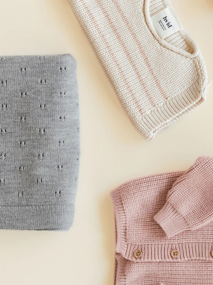 Babytæppe i merino uld fra Hvid Knitware - Bibi Grey Melange02