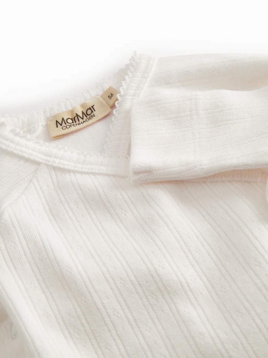 Newborn body fra MarMar i pointelle, Gentle white