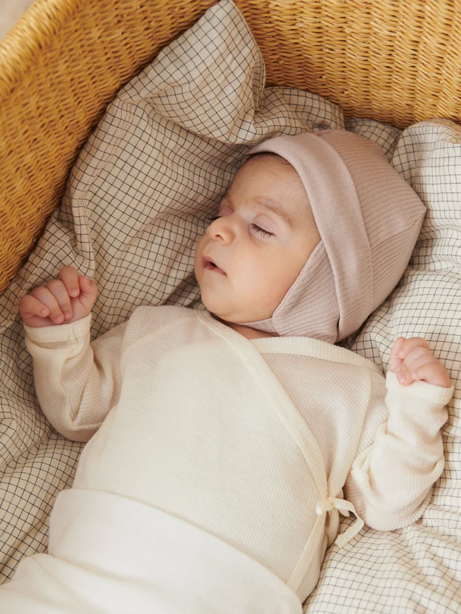 Newborn body i rib uld fra MarMar - Natural.
