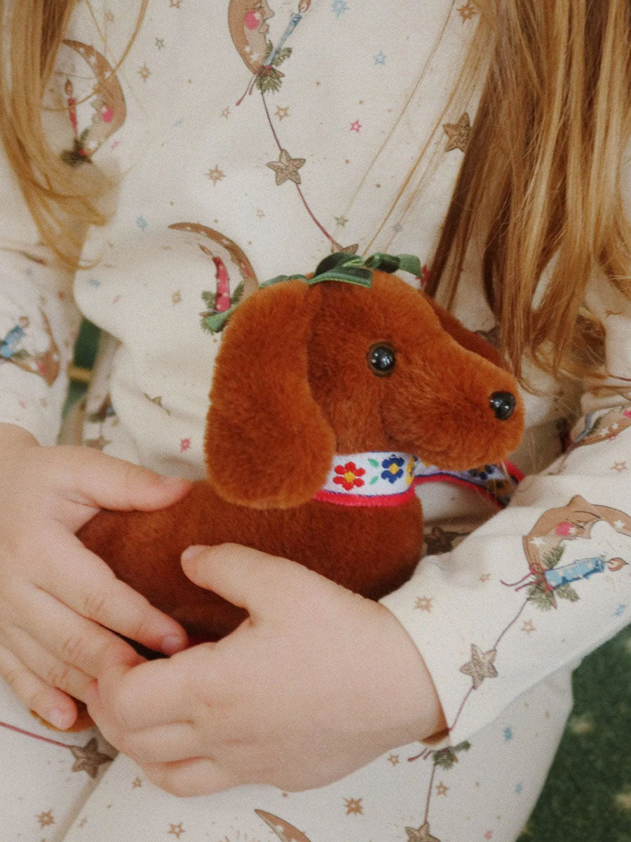 Blød hundehvalp i hus fra Konges Sløjd