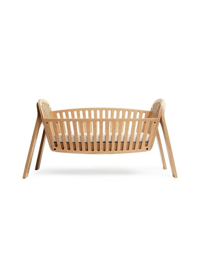 Kodo Bedside crib med madras fra Charlie Crane