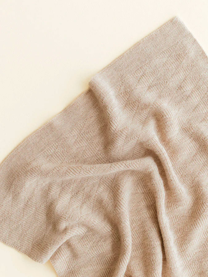 Babytæppe i merinould fra Hvid Knitware - Herbie Ecru