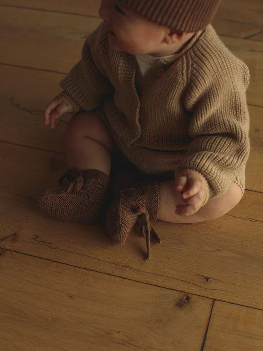 Inga cardigan fra Hvid Knitware, Sand