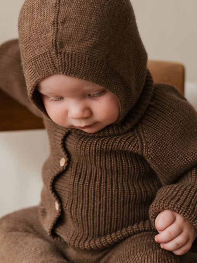Inga cardigan i merino uld fra Hvid Knitware