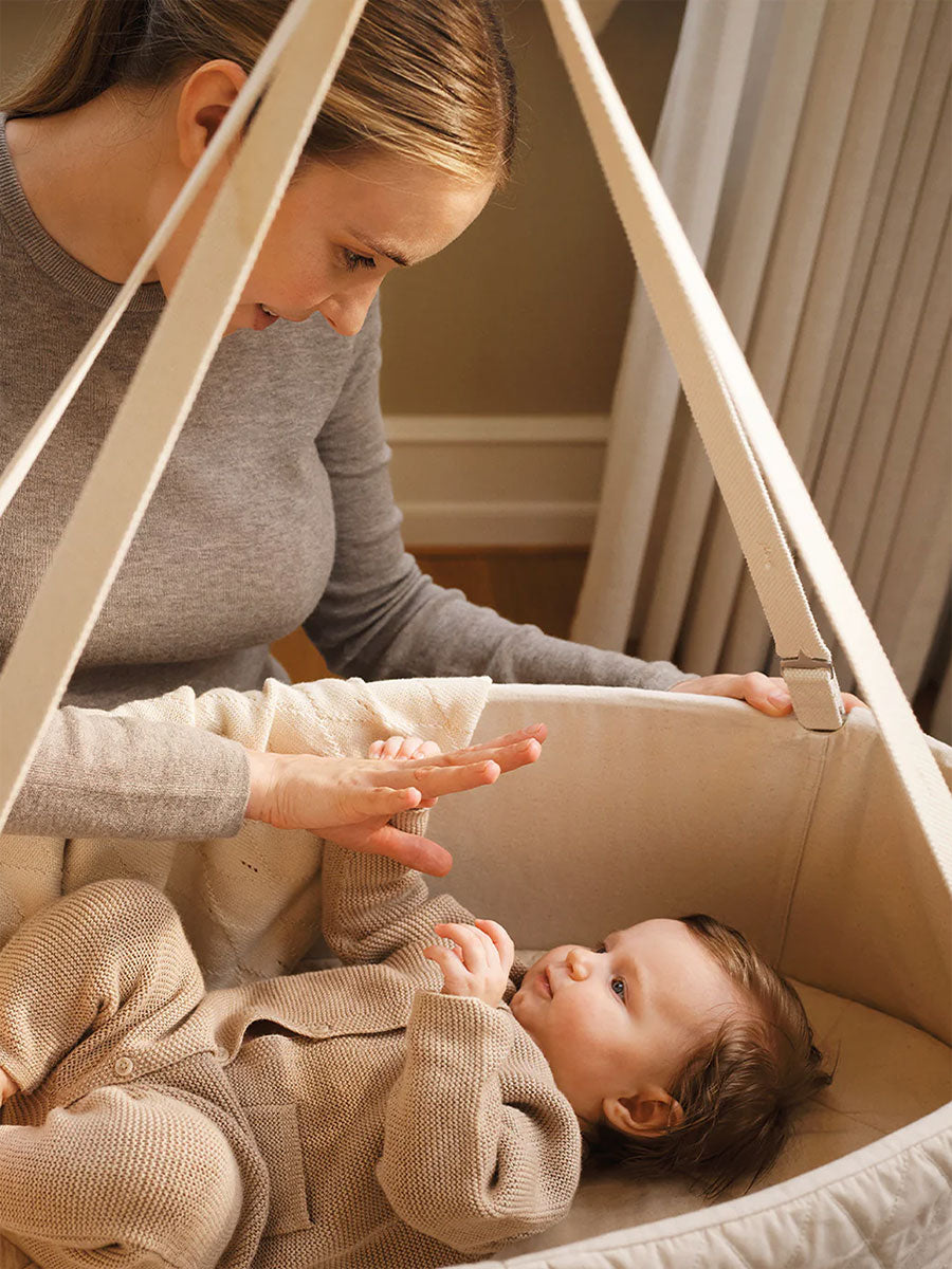 Moonboon Essential bundle - Oval vugge & motor