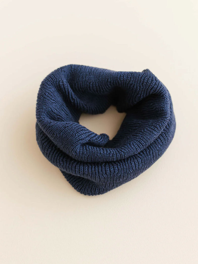 Halsedisse i merino uld fra Hvid Knitware - Blue