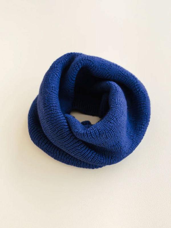 Halsedisse i merino uld fra Hvid Knitware - Cobalt Blue