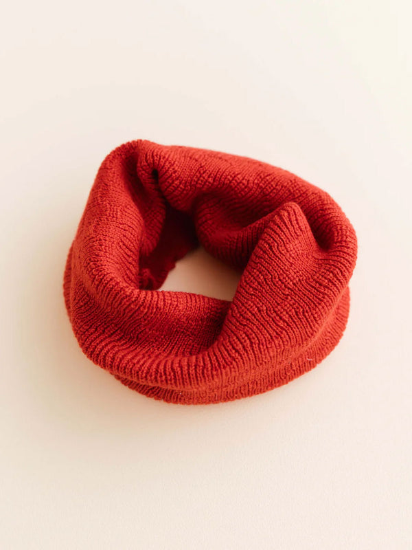 Halsedisse i merino uld fra Hvid Knitware - Red