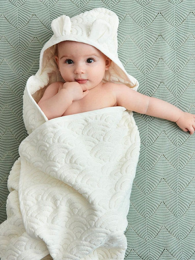 Baby håndklæde med hætte fra Cam Cam - Off white