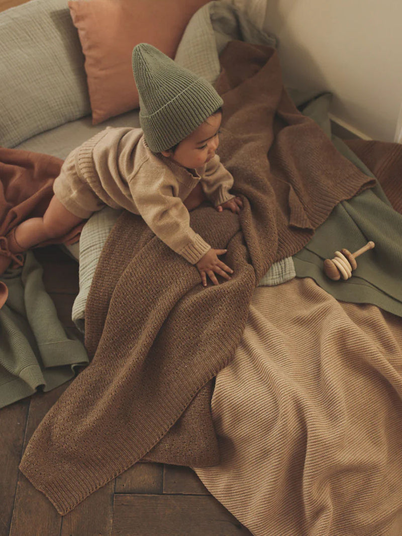 Beanie i merino uld fra Hvid Knitware, Fonzie, Artichoke