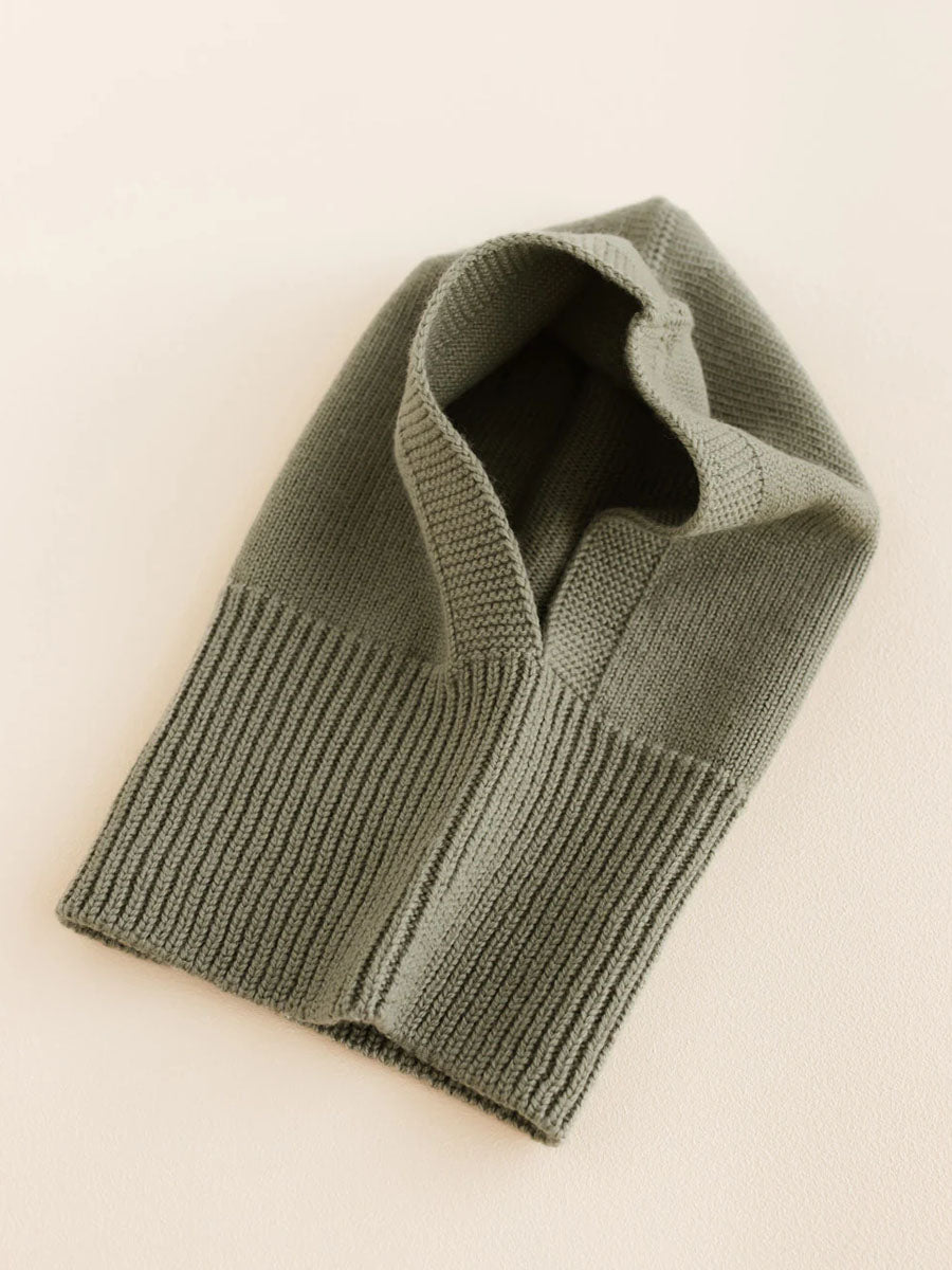 Elefanthue i merino uld fra Hvid Knitware - Artichoke