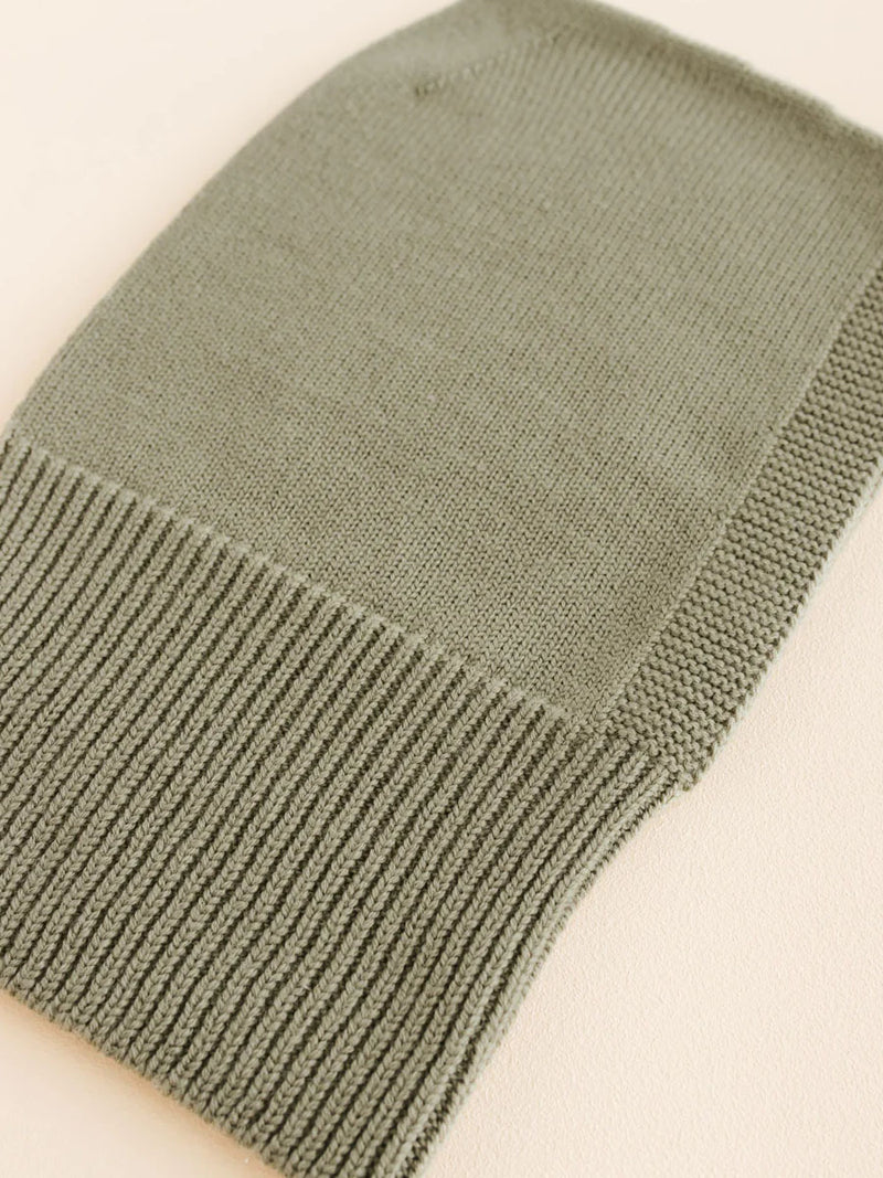 Elefanthue i merino uld fra Hvid Knitware, Artichoke