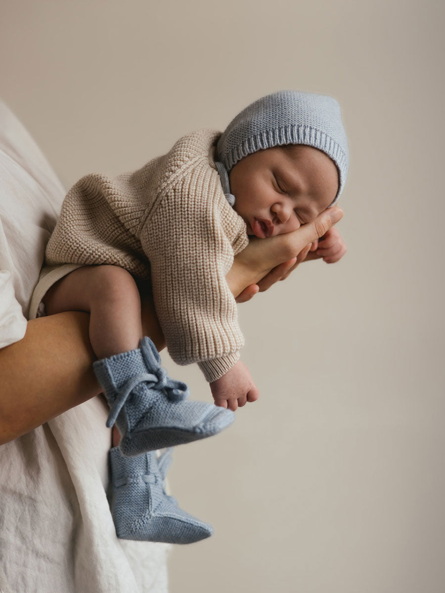 Kyse og futter i merino uld fra Hvid Knitware - Sky