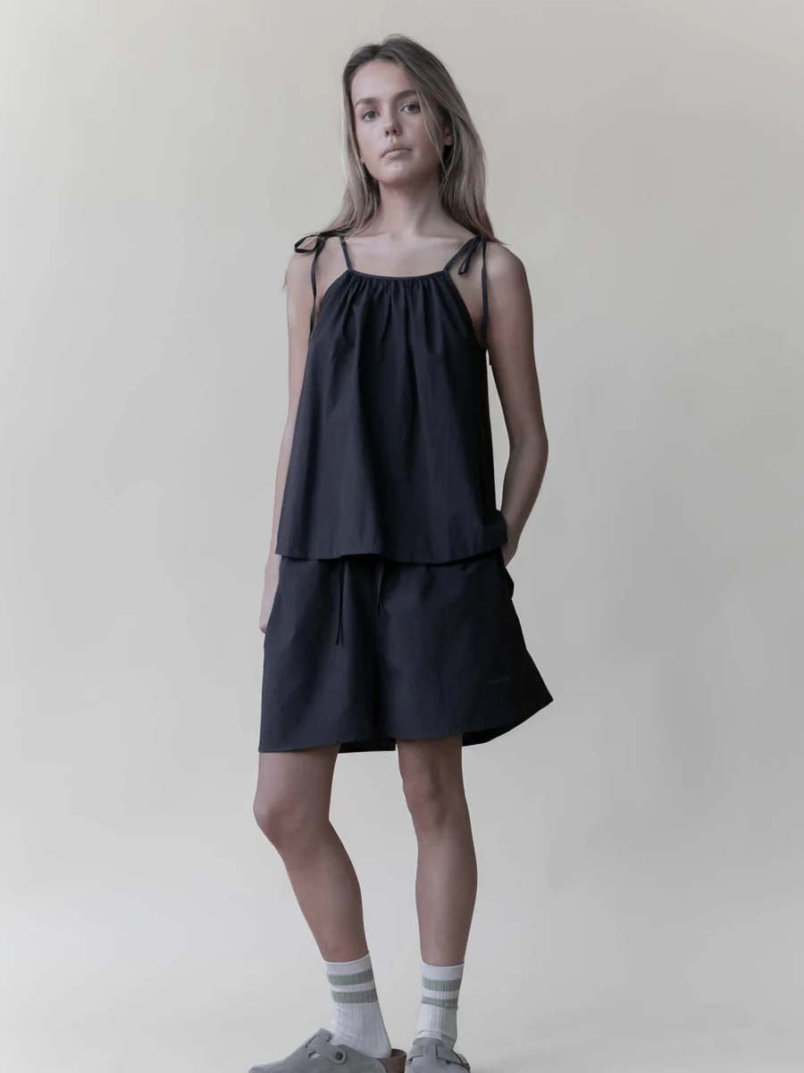 Løs stroptop i 100% økologisk bomuld fra  Studio Feder.