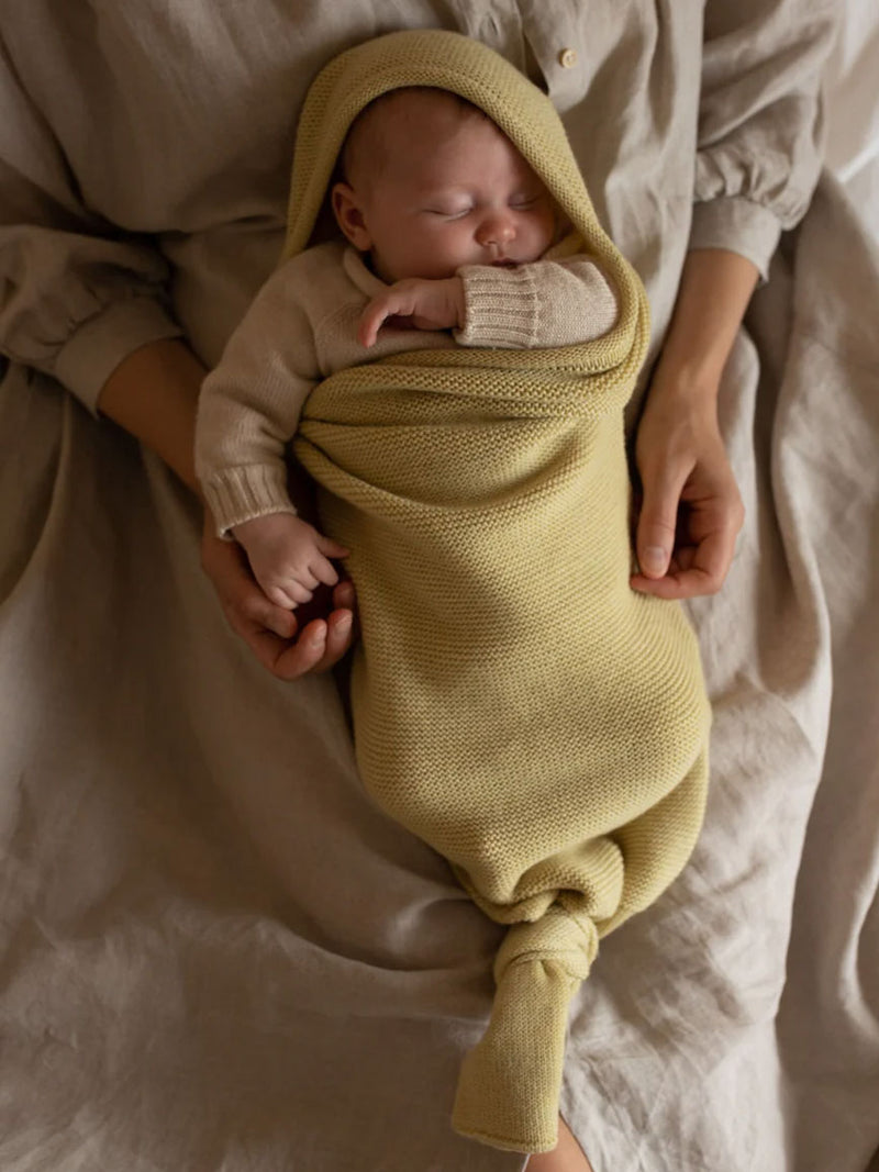 Sovepose til baby i merino uld fra Hvid Knitware - Light Yellow