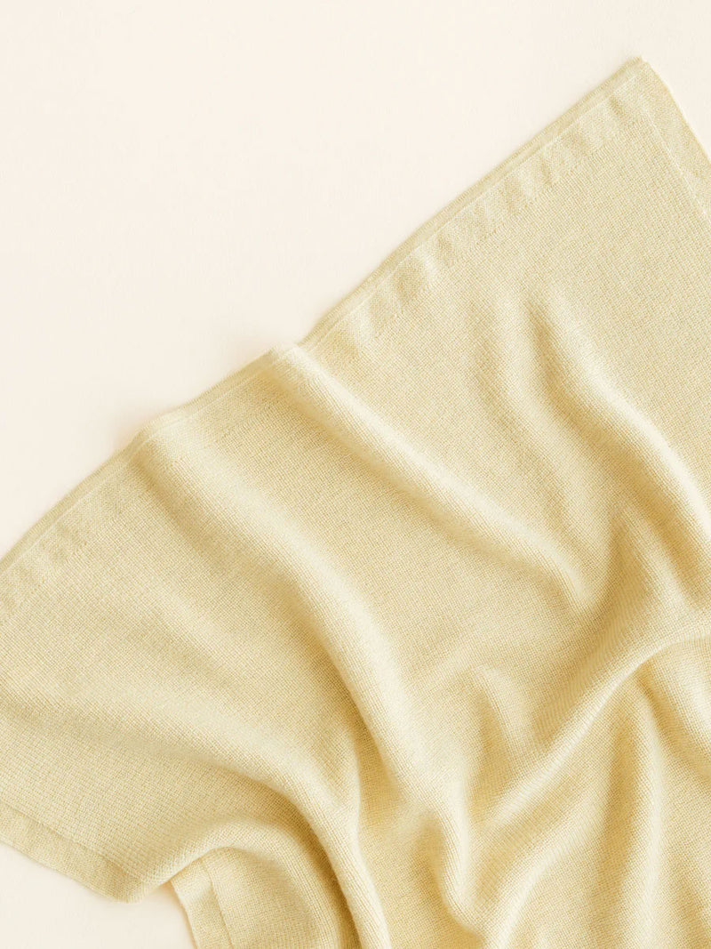 Babytæppe i merinould fra Hvid Knitware - Felix Light Yellow