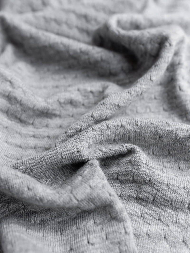 Hvid Knitware Frankie tæppe i merino uld - Grey Melange