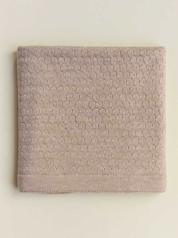 Babytæppe i merino uld fra Hvid Knitware - Frankie Sand