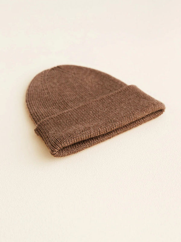 Beanie til nyfødt i merino uld fra Hvid Knitware, Fonzie newborn - Mocha