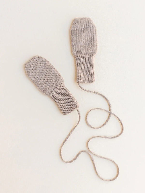 Vanter i merino uld fra Hvid Knitware, Fiza - Sand.