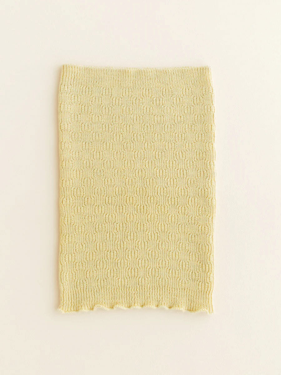 Halsedisse i merino uld fra Hvid Knitware - Light yellow.