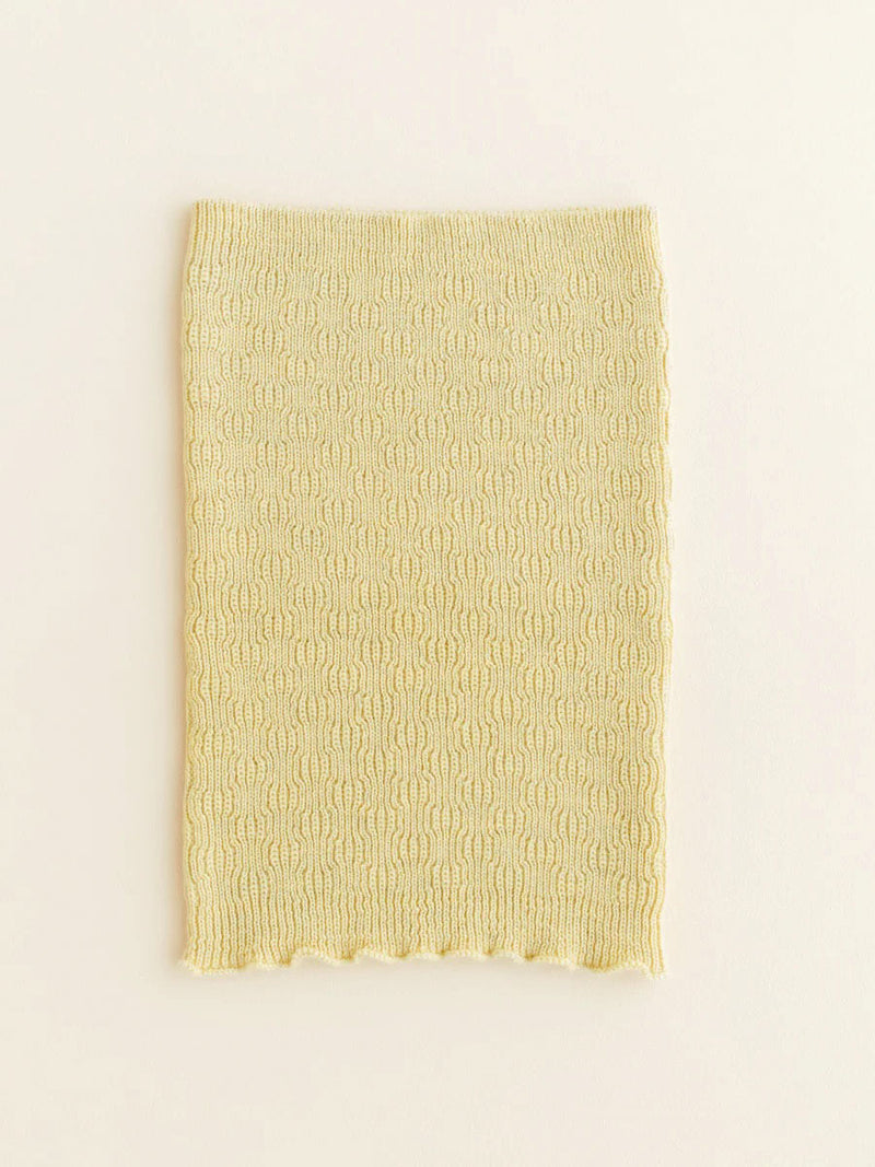 Halsedisse i merino uld fra Hvid Knitware - Light yellow.