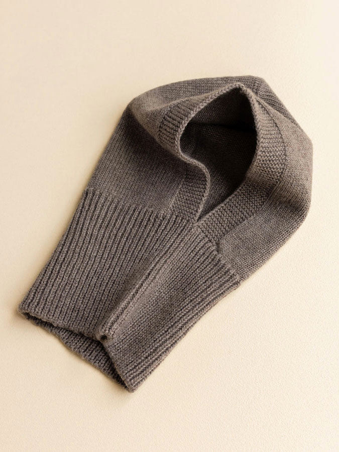 Elefanthue i merino uld fra Hvid Knitware - Otter