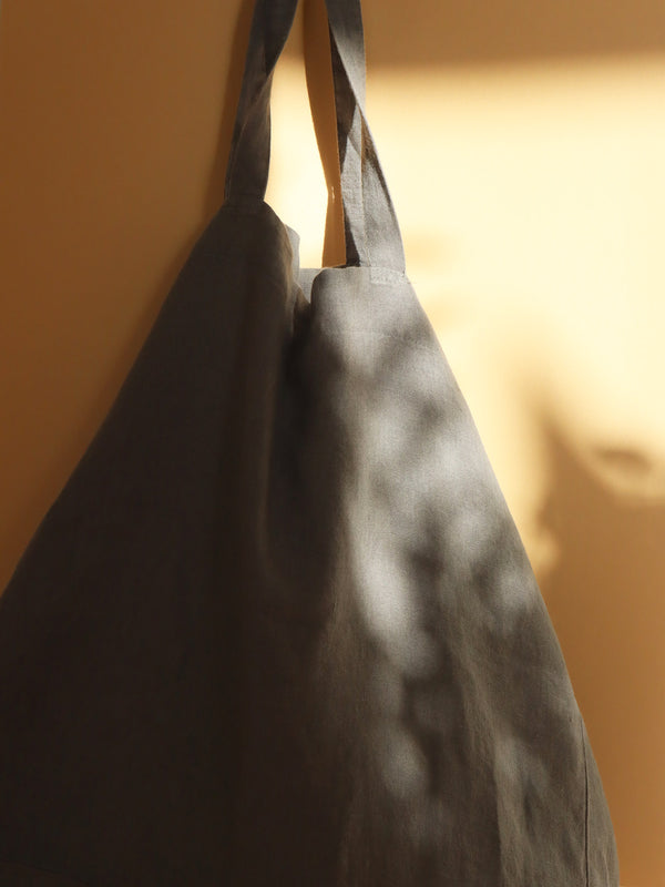 Stor taske fra Linge Particulier - Dark Grey