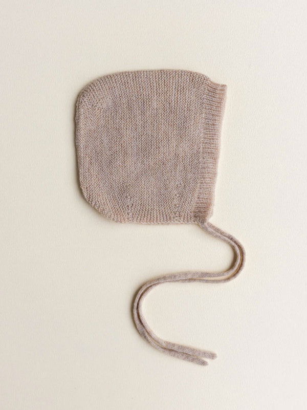 Kyse i merino uld fra Hvid Knitware - Sand