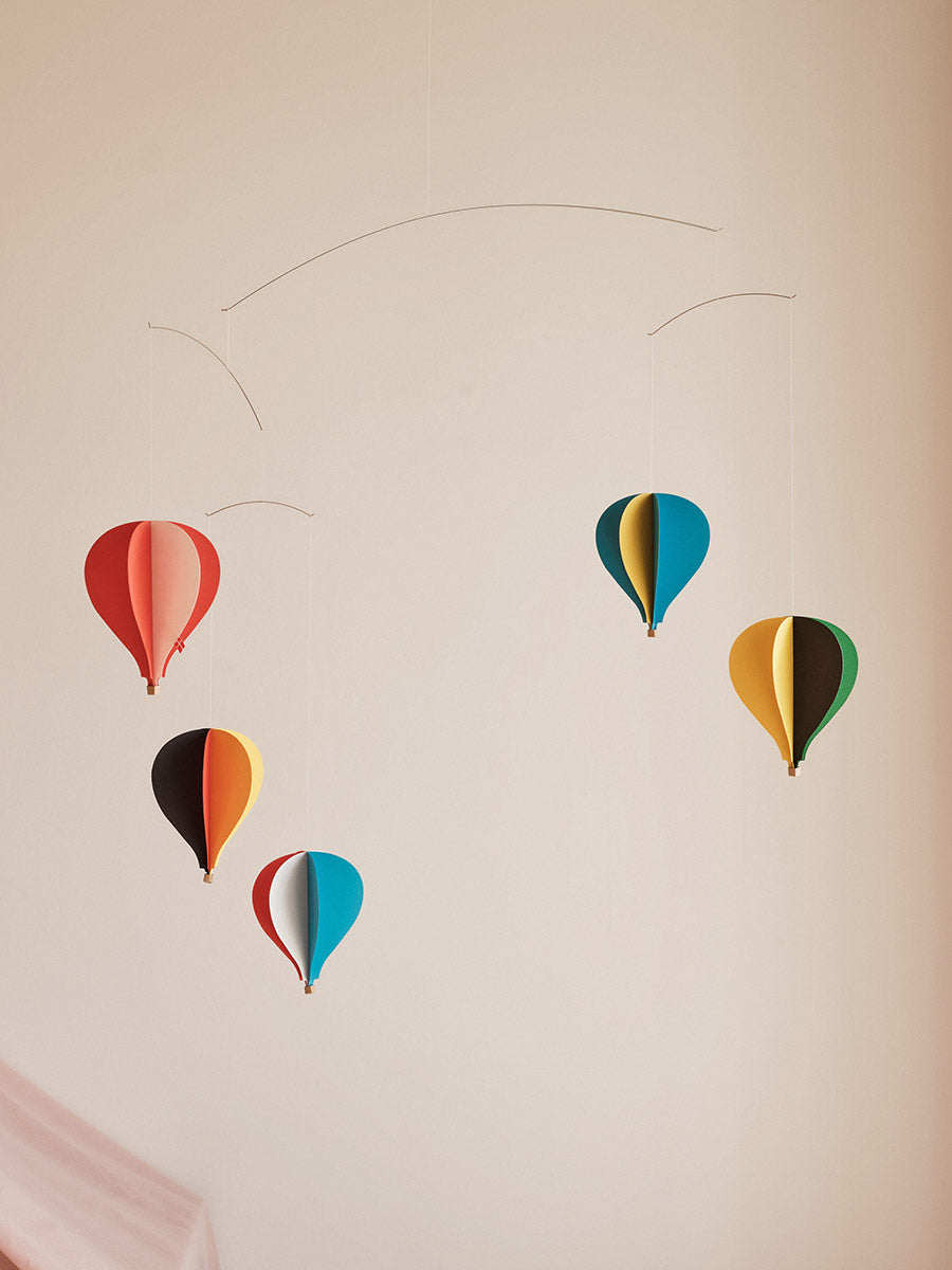 Flensted Mobile med 5 luftballoner